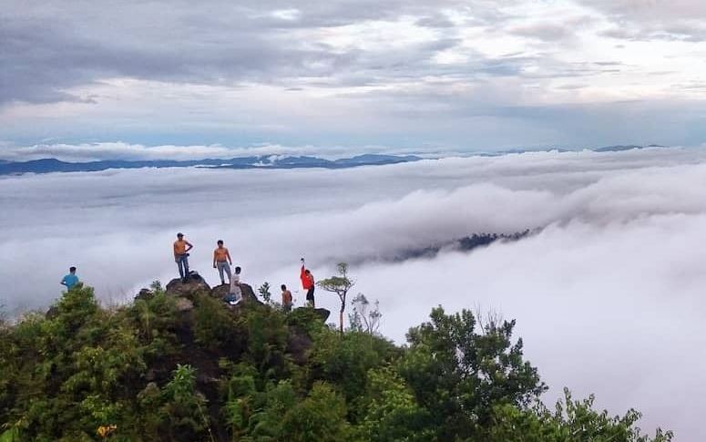 Bukit Suligi Rohul Negeri Diatas Awan