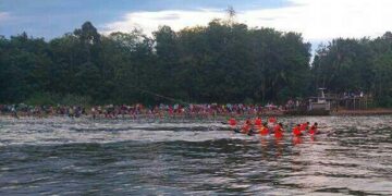 Ribuan Warga Saksikan Pacu Sampan di Desa Tanjung Bungo