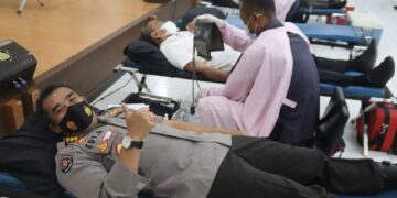 120 Personel Polda Banten Donor Darah