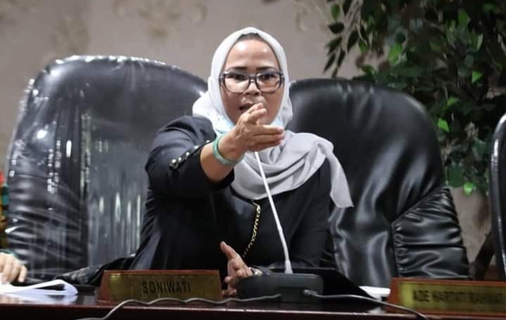 Ade Hartati : Penanganan Bencana Covid-19 di Riau Tidak Berkesinambungan