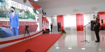 Jokowi Puji Kapolda Riau Mampu Turunkan Angka Karhutla