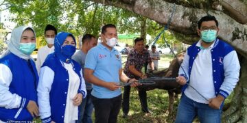 Partai Demokrat dan PWI Kampar Kurban Bersama