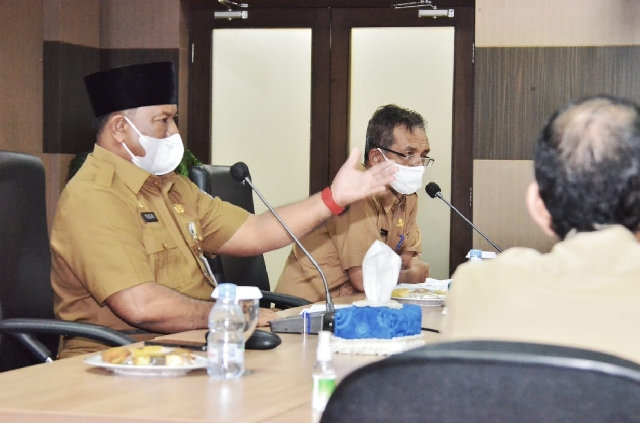 Sekda Kampar Rapat Percepatan RAPBD-P 2021 dan RAPBD 2022