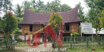Rumah Lontiok Kampar Tidak Terawat