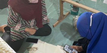 Eva Yuliana Salurkan Dana Aspirasinya Untuk Pebatik Tapung