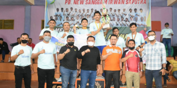 Dua Bersaudara Warga Air Tiris Berhasil Rebut Piala Bergilir Bupati Kampar