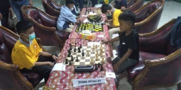 Anak Wartawan PWI Kampar Juara Catur Kejurprov