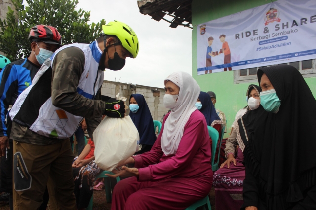 Wakapolda Banten Bagikan 100 Paket Sembako