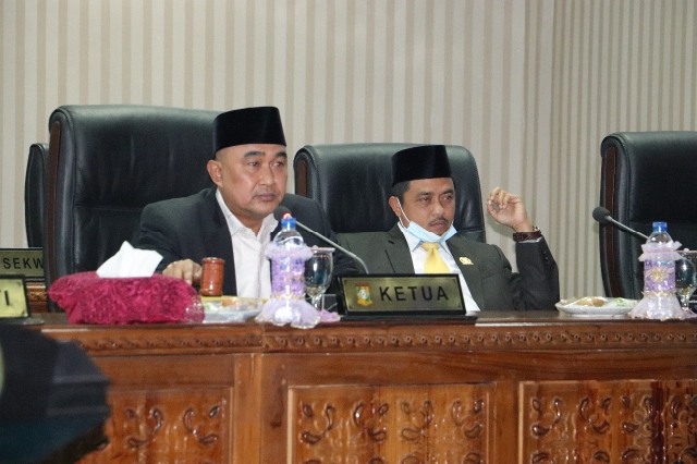 APBD Kampar 2022 Disahkan Sebesar 2,4 Triliun