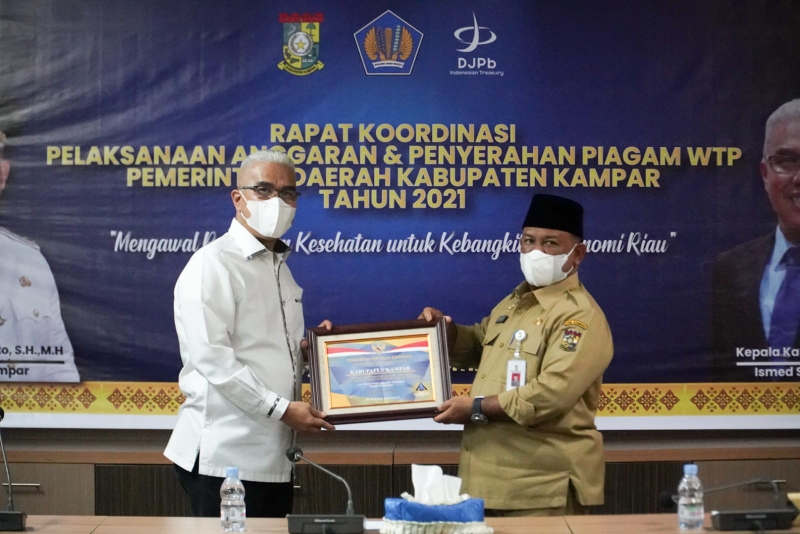 Dirjen Perbendaharaan Beri Penghargaan Kampar Dapat WTP Lima Kali Berturut-turut