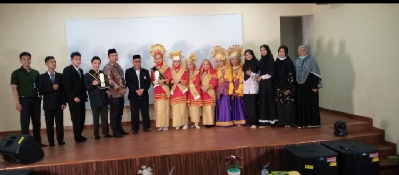 Dua Siswa SMA Muhammadiyah Terpilih Jadi Duta Bahasa Inggris