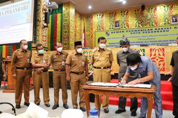 APBD Kota Pekanbaru 2022 Disahkan Rp 2,560 Triliun