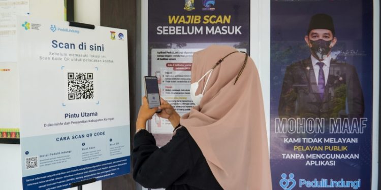Kominfo Kampar gunakan barcode aplikasi peduli lindungi