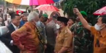 Akhirnya Mendagri Malaysia tiba di Kampar pukul 18.00 WIB