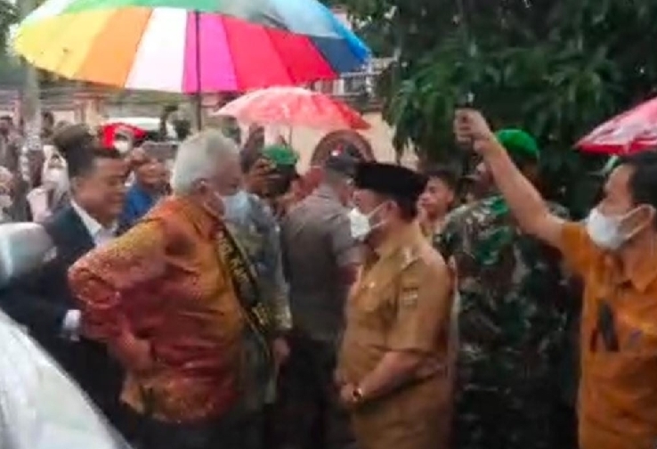 Akhirnya Mendagri Malaysia tiba di Kampar pukul 18.00 WIB