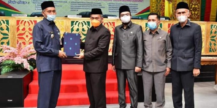 DPRD Kota Pekanbaru Sahkan Perda Penanganan Covid-19