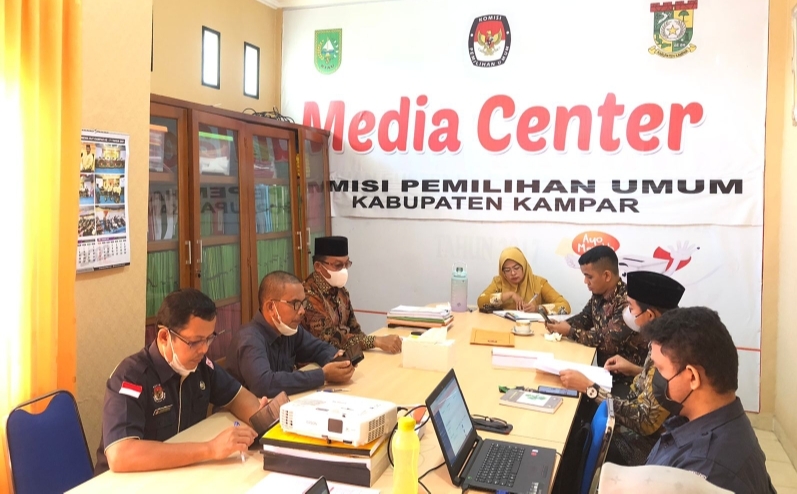 KPU Kampar Tetapkan Edi Efrison PAW Zalka Putra