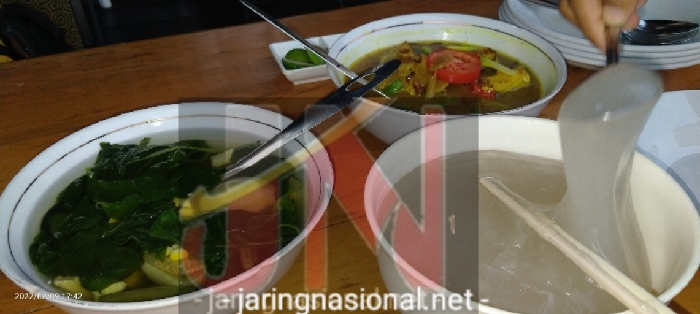 PWI Kampar Wisata Kuliner Nikmati Sinonggi Khas Sulawesi Tenggara