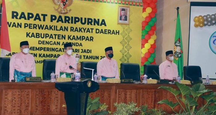 DPRD Bangga Gubernur Riau Hadiri Paripurna Hari Jadi Kampar ke-72