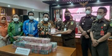 Kejari Pekanbaru Selamatkan Dana Kelebihan Reses 45 Anggota DPRD Pekanbaru