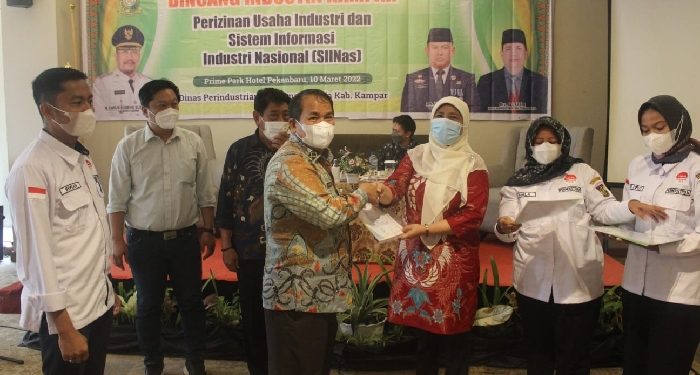 Dinas Perindustrian dan Tenaga Kerja Kenalkan SIINas