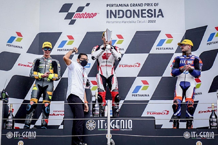 Simbol Obor Piala MotoGP Berlambang Nyalanya Kompetisi dan Bangkitnya Ekonomi