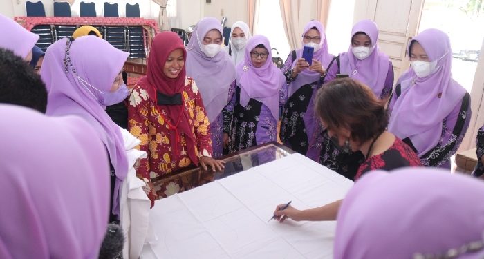 Dekranasda Siak Undang Desainer Batik dari Yogyakarta untuk Latih Anak-anak Muda