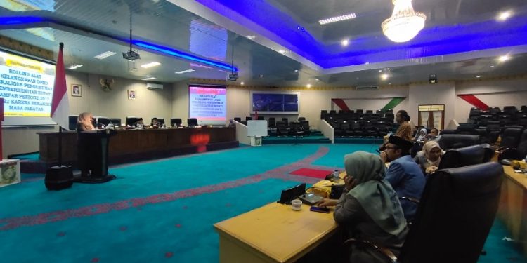 DPRD Kampar Sahkan Rolling Jabatan AKD