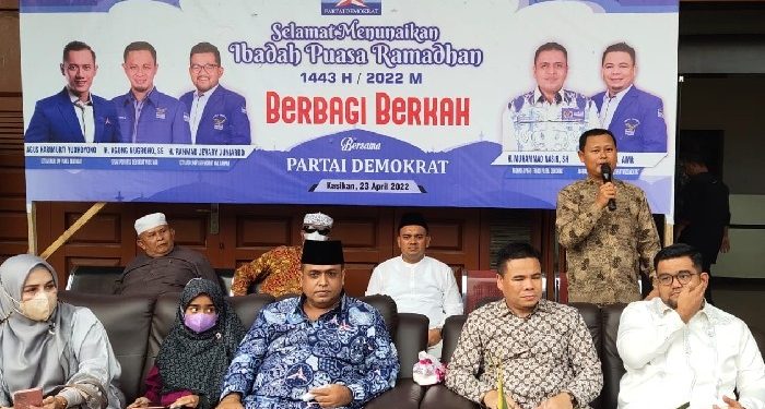 Ardo Apresiasi Anggota DPR RI Berbagi Sembako di Kampar
