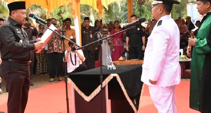 Abdul Rakhman Chan Dilantik Jadi Kades Senama Nenek Lagi