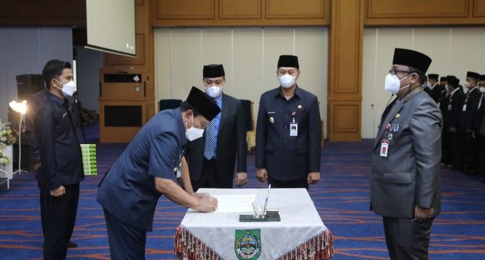Bupati Rohul Lantik 548 Pejabat