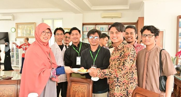 Rektor IAI Tazkia Syukuran Atas Mahasiswa Berprestasi