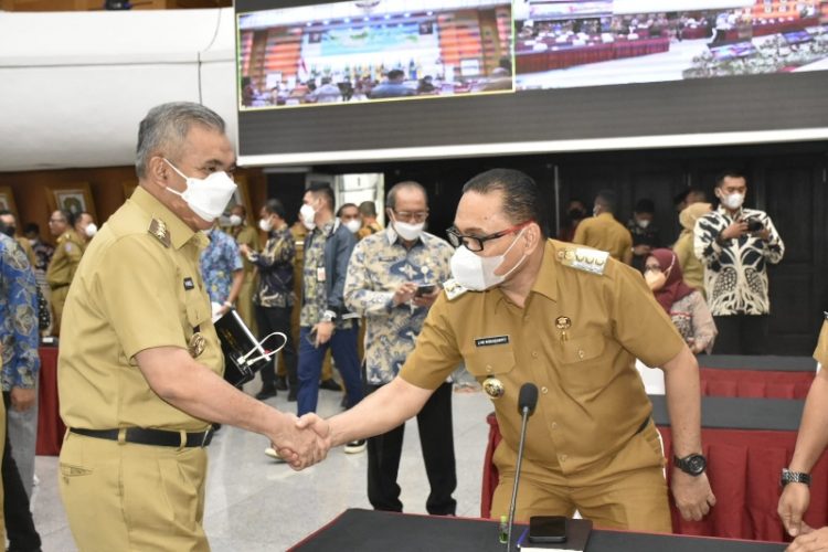 Pj. Bupati Kampar Rakor Bersama Delapan Menteri