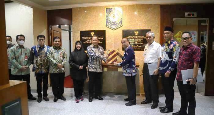 Pj. Bupati Kampar Temui Mendagri