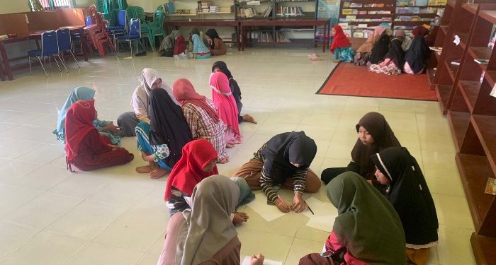 Mahasiswa UNRI Lakukan Bimbel di Desa Laboy Jaya