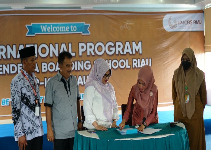IP ICBS dan Dinkes Kampar teken Kerjasama Poskestren