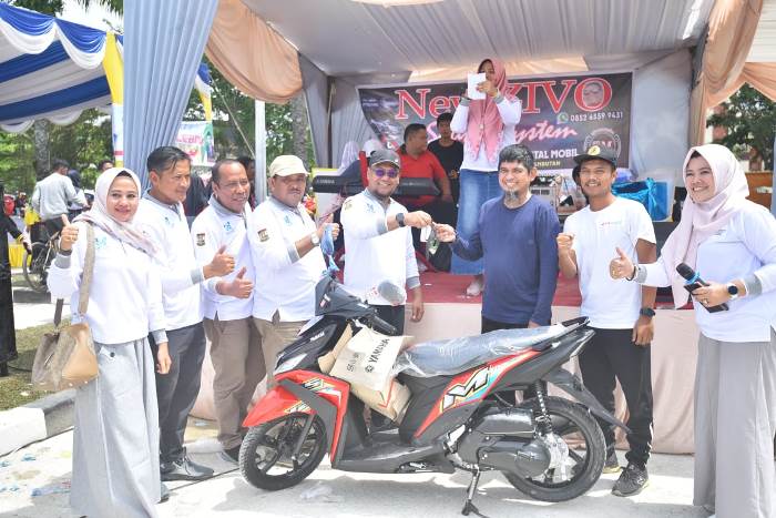 USAID Berikan Penghargaan pada Agent Of Change Kabupaten Kampar