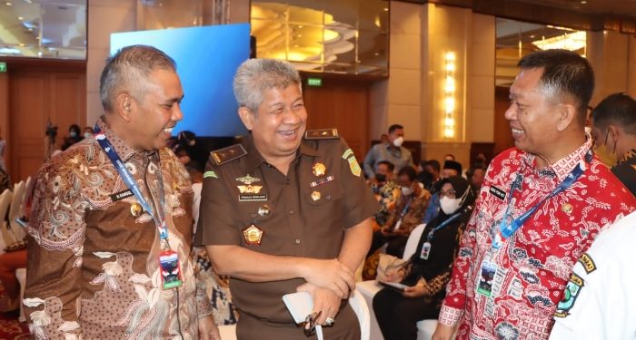 Presiden Joko Widodo Minta Pemerintah Tidak Persulit Investor