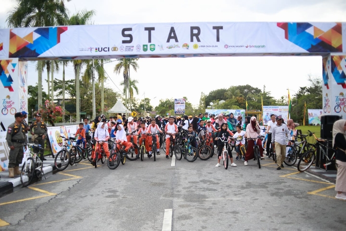 Bupati Siak Alfedri Lepas Sepeda Santai Tour de Siak 2022