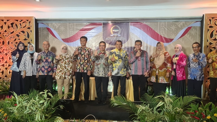 Tiga Standar Kepentingan Memaksa Merespon Perppu Cipta Kerja