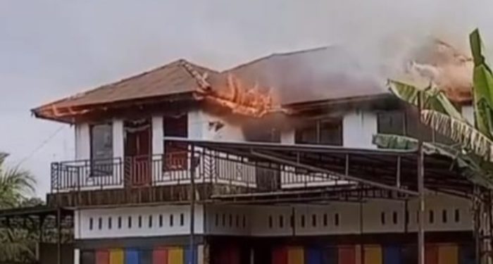 Satu Bangunan Ruko Milik Mantan Anggota DPRD Riau terbakar
