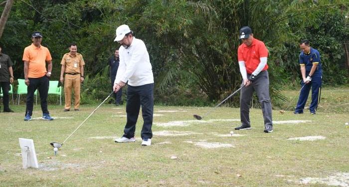 Sekda Bengkalis Buka Turnamen Mini Golf