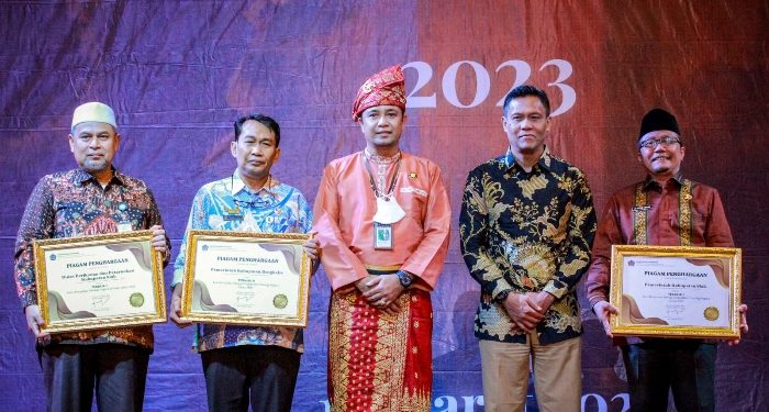 Pemkab Siak Raih Penghargaan KPKN Terbaik I