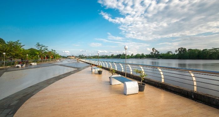 Bupati Alfedri Minta Polisi Tangkap Pencuri Besi Kursi Sarana Wisata Turap Singapure di Siak