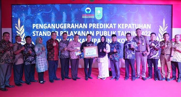 Pemkab Rohil Raih Penghargaan Dari Ombudsman sebagai Zona Hijau