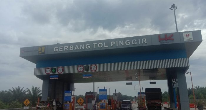 Lonjakan Trafik Kendaraan Jalan Tol Trans Sumatera 869.996