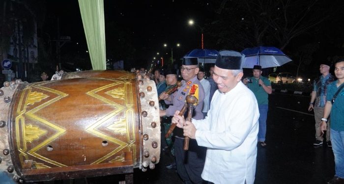 Malam Takbiran di Kampar Diguyur Hujan