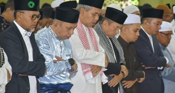 Pj. Bupati Kampar Ajak Perkuat Ukhuwah Islamiah Untuk Bersihkan Diri