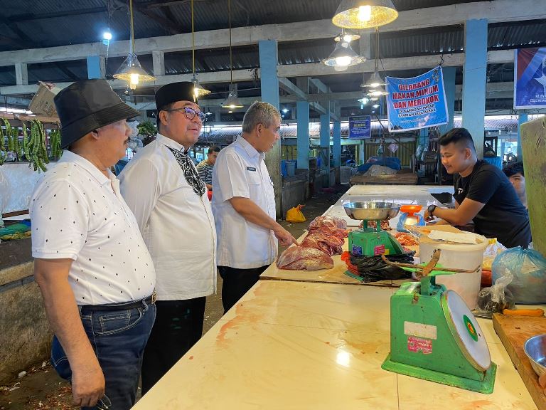 Kamsol Tinjau Pasar Ulul Albab bersama Jefry Noer
