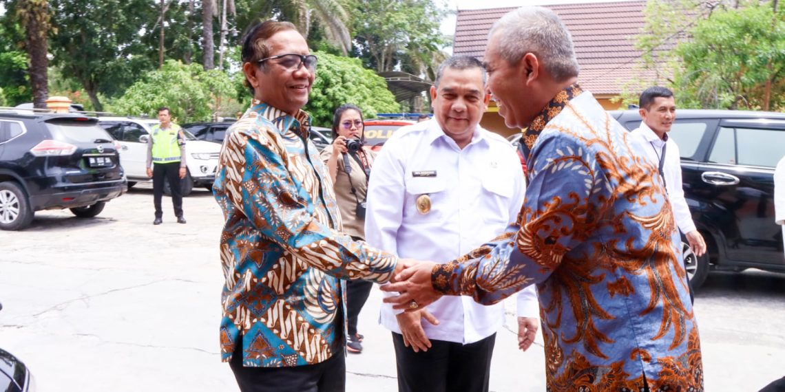 Mahfud Sebut Peringatan HKIN Adalah Pondasi Demokrasi